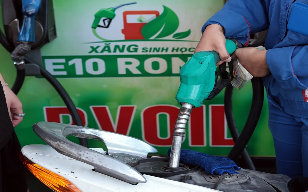 Xăng sinh học E10 chính thức bán trên toàn quốc từ 1/6 - Ảnh 5. Xăng sinh học E10 chính thức bán trên toàn quốc từ 1/6 - Ảnh 5.