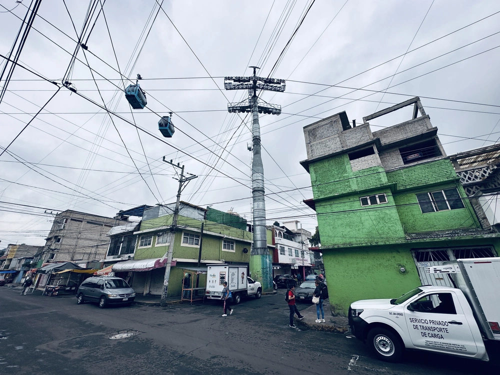 Kí sự World Cup: Một lần đến một khu ổ chuột của Mexico City - Ảnh 2. Kí sự World Cup: Một lần đến một khu ổ chuột của Mexico City - Ảnh 2.