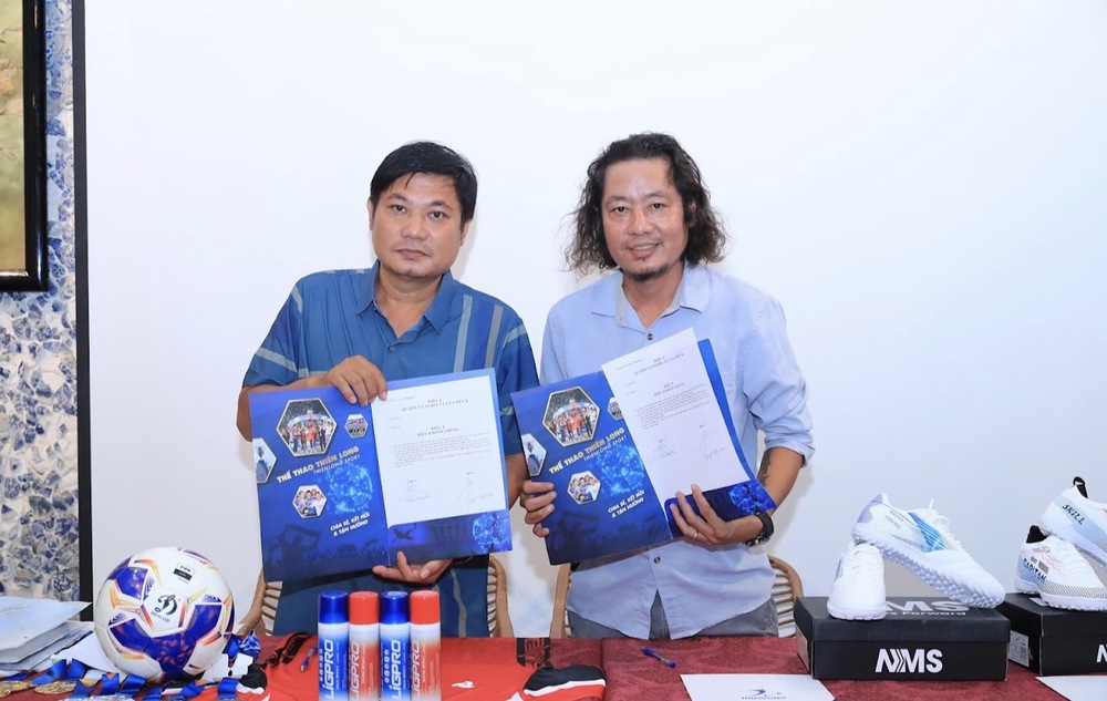 Cựu tuyển thủ quốc gia Lê Công Vinh, Trần Minh Chiến, Nguyễn Thế Anh kỳ vọng bóng đá TP.HCM trở lại thời hoàng kim - Ảnh 4. Cựu tuyển thủ quốc gia Lê Công Vinh, Trần Minh Chiến, Nguyễn Thế Anh kỳ vọng bóng đá TP.HCM trở lại thời hoàng kim - Ảnh 4.