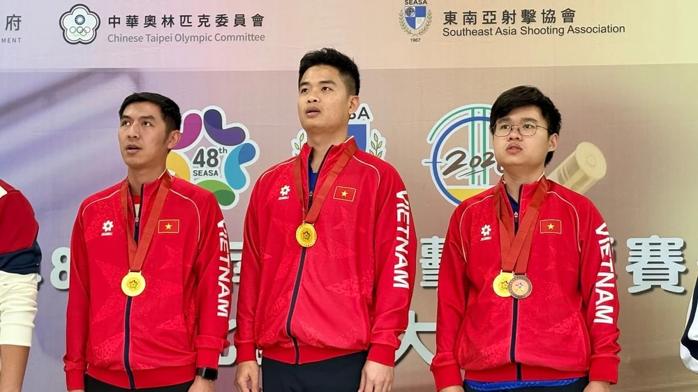 bắn súng