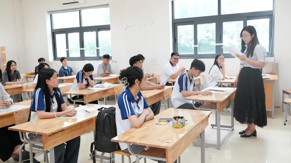 Thi tốt nghiệp THPT 2026: Cả nước có 1.208.968 thí sinh đến làm thủ tục dự thi - Ảnh 2. Thi tốt nghiệp THPT 2026: Cả nước có 1.208.968 thí sinh đến làm thủ tục dự thi - Ảnh 2.