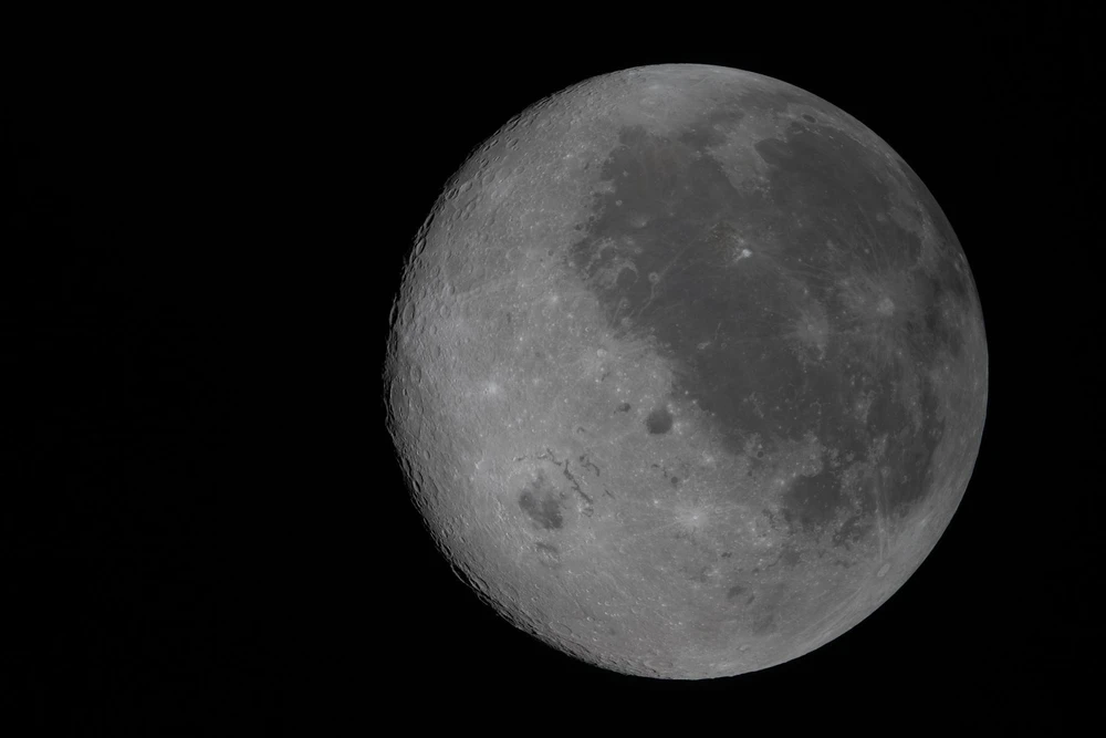 NASA hé lộ bước đi quan trọng trước chuyến đổ bộ lịch sử xuống Mặt Trăng - Ảnh 1. NASA hé lộ bước đi quan trọng trước chuyến đổ bộ lịch sử xuống Mặt Trăng - Ảnh 1.