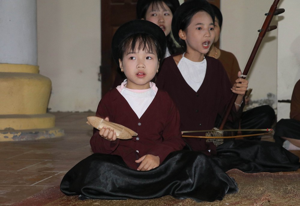 Ninh Bình: Bảo tồn và phát huy nghệ thuật hát Xẩm tại Yên Từ - Ảnh 8. Ninh Bình: Bảo tồn và phát huy nghệ thuật hát Xẩm tại Yên Từ - Ảnh 8.
