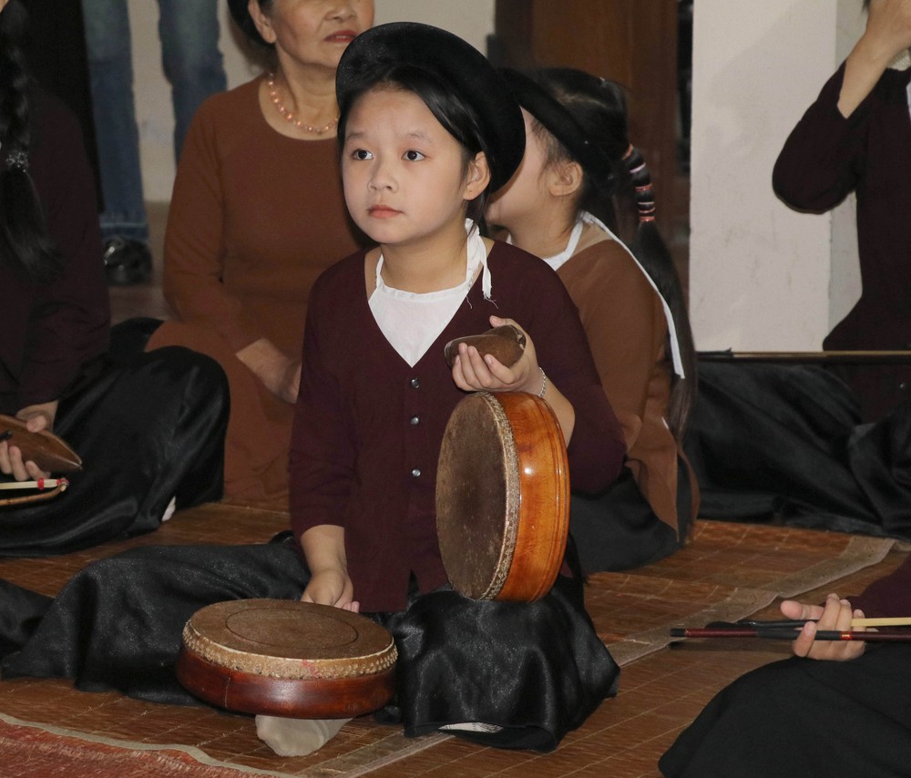 Ninh Bình: Bảo tồn và phát huy nghệ thuật hát Xẩm tại Yên Từ - Ảnh 7. Ninh Bình: Bảo tồn và phát huy nghệ thuật hát Xẩm tại Yên Từ - Ảnh 7.