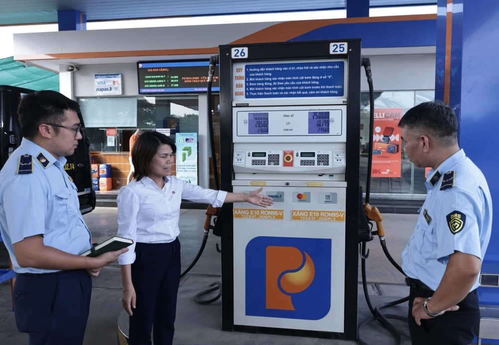 Bộ Công Thương giao nhiệm vụ thúc đẩy triển khai xăng sinh học E10 - Ảnh 2. Bộ Công Thương giao nhiệm vụ thúc đẩy triển khai xăng sinh học E10 - Ảnh 2.