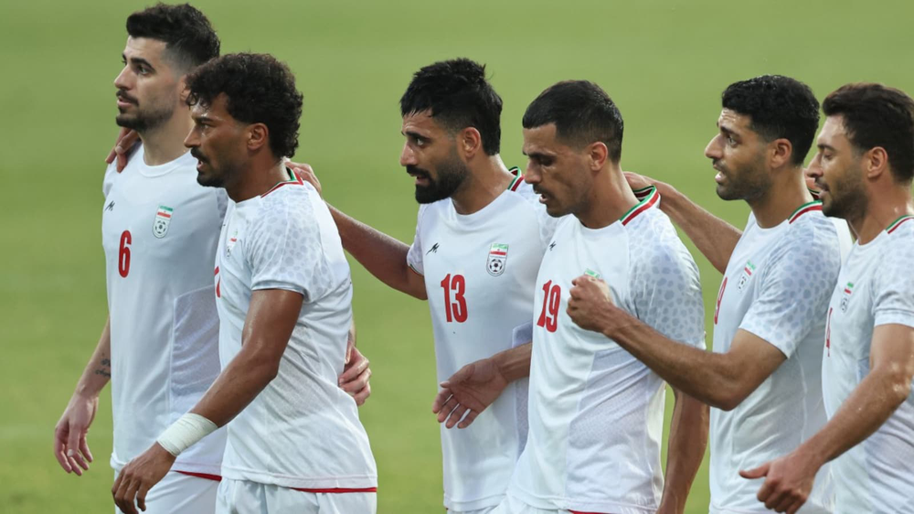 World Cup 2026 24h: Một đội tuyển buộc phải đổi áo đấu trước giờ G, Đức đưa chuyên gia chăm sóc mặt sân sang Mỹ - Ảnh 3. World Cup 2026 24h: Một đội tuyển buộc phải đổi áo đấu trước giờ G, Đức đưa chuyên gia chăm sóc mặt sân sang Mỹ - Ảnh 3.