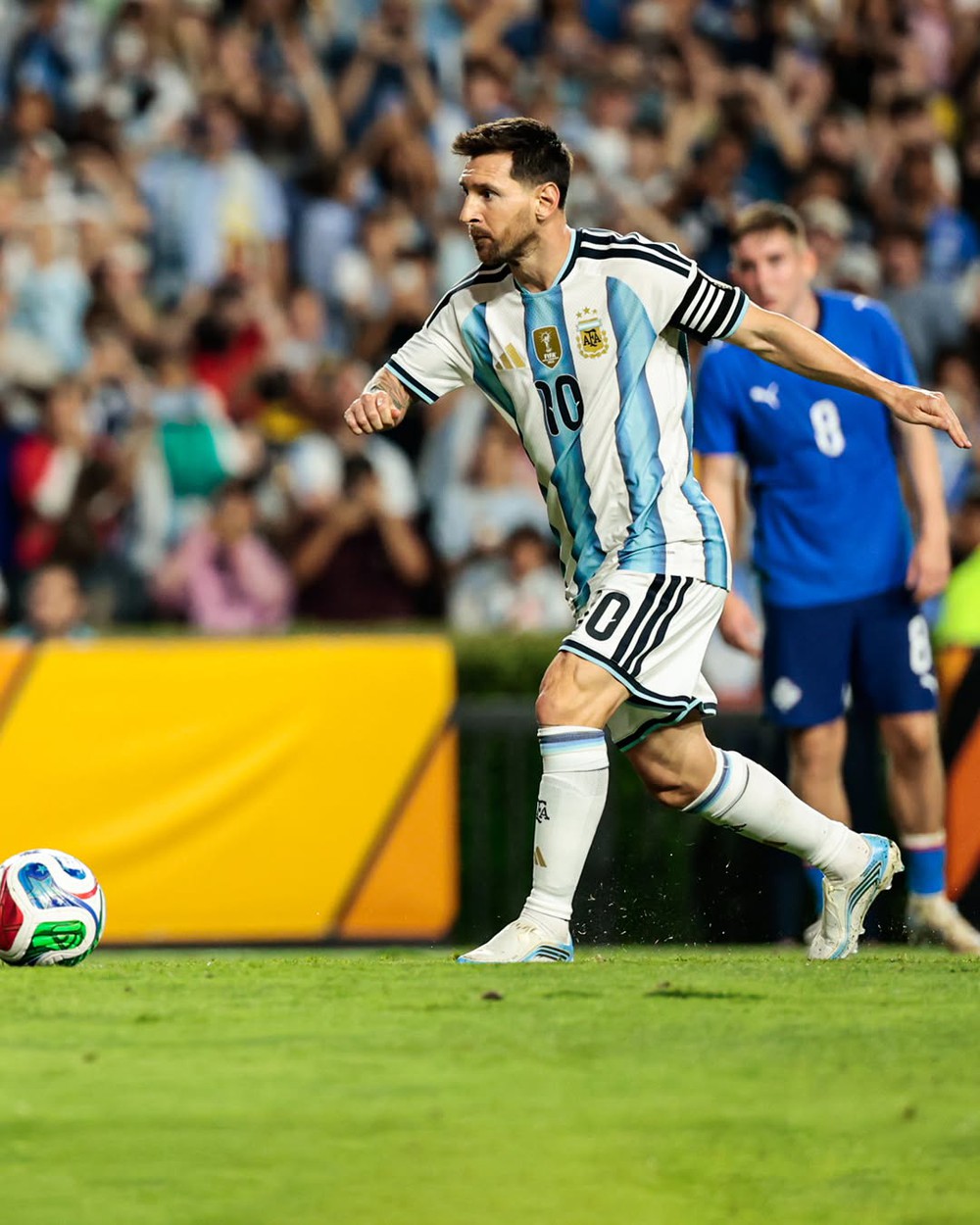 Tin nóng thể thao tối 2026: Thông tin hộ chiếu của Messi bị phát tán, phóng viên Hàn Quốc chế giễu Son Heung-min - Ảnh 2. Tin nóng thể thao tối 2026: Thông tin hộ chiếu của Messi bị phát tán, phóng viên Hàn Quốc chế giễu Son Heung-min - Ảnh 2.