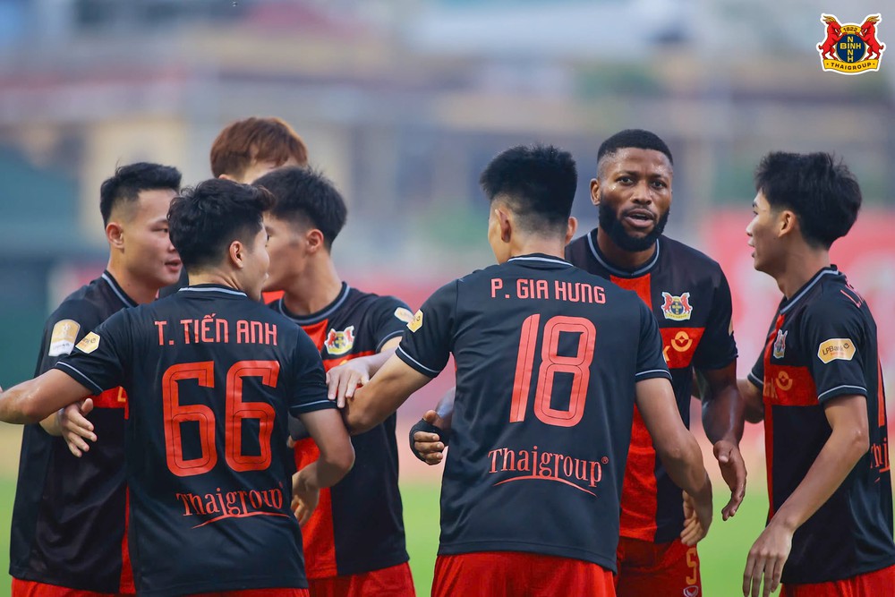 Ninh Bình đánh bại Thể Công Viettel 4-1 ỏ bán kết cúp QG. Ảnh: Fanpage Ninh Bình FC Ninh Bình đánh bại Thể Công Viettel 4-1 ỏ bán kết cúp QG. Ảnh: Fanpage Ninh Bình FC