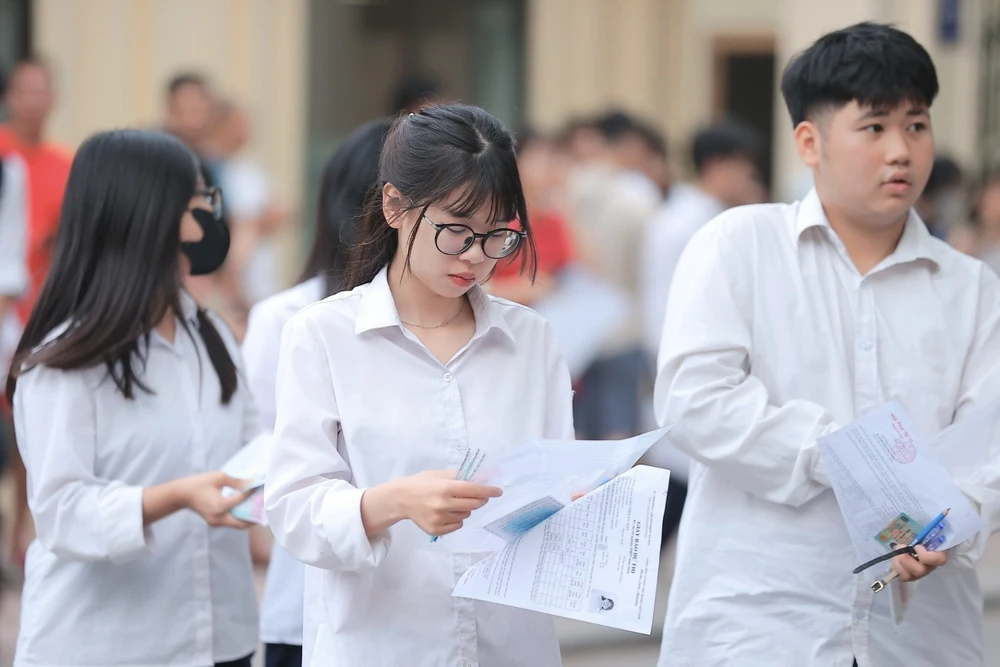 Thí sinh cả nước bước vào Kỳ thi tốt nghiệp THPT 2026 - Ảnh 2. Thí sinh cả nước bước vào Kỳ thi tốt nghiệp THPT 2026 - Ảnh 2.