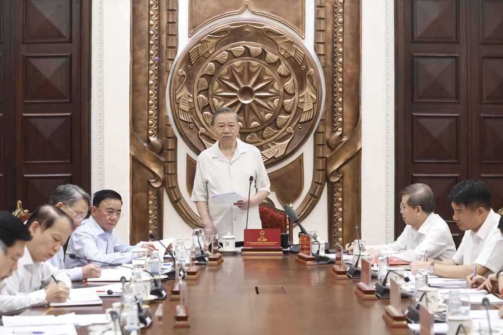 Quy định về chức năng, nhiệm vụ của Ban Chỉ đạo Trung ương về hoàn thiện thể chế và thực thi pháp luật - Ảnh 1. Quy định về chức năng, nhiệm vụ của Ban Chỉ đạo Trung ương về hoàn thiện thể chế và thực thi pháp luật - Ảnh 1.