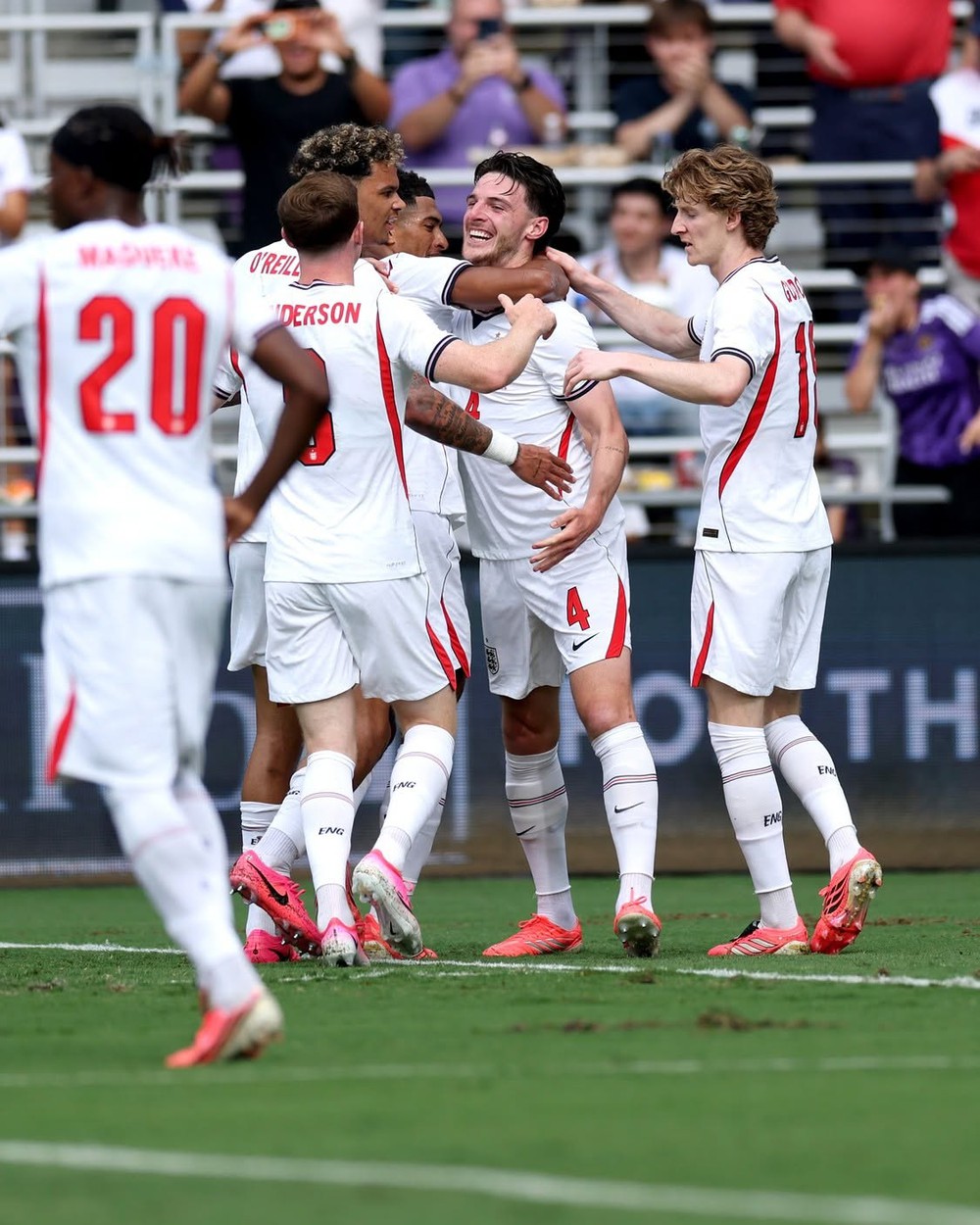 Tin nóng thể thao tối 12/6: ĐT Anh thắng 6-0 trong trận đấu kín trước thềm World Cup 2026, Atletico Madrid hỏi mua tuyển thủ Hàn Quốc - Ảnh 1.