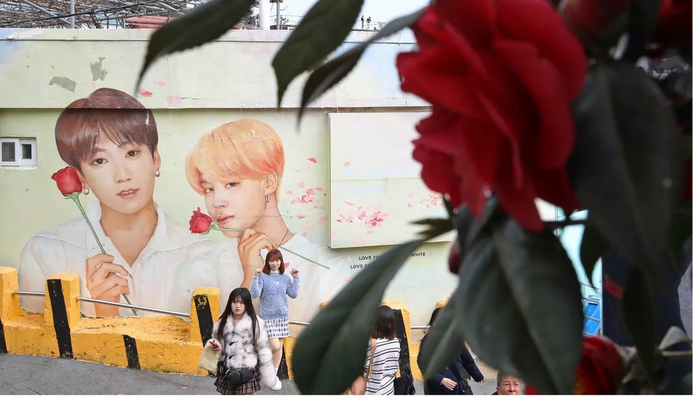 BTS đưa Busan lên bản đồ lưu diễn K-pop - Ảnh 5. BTS đưa Busan lên bản đồ lưu diễn K-pop - Ảnh 5.
