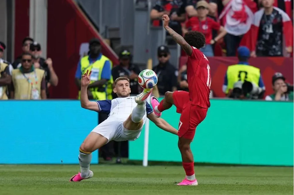 Chủ nhà World Cup 2026 thoát thua ngoạn mục nhờ "siêu dự bị" - Ảnh 6.