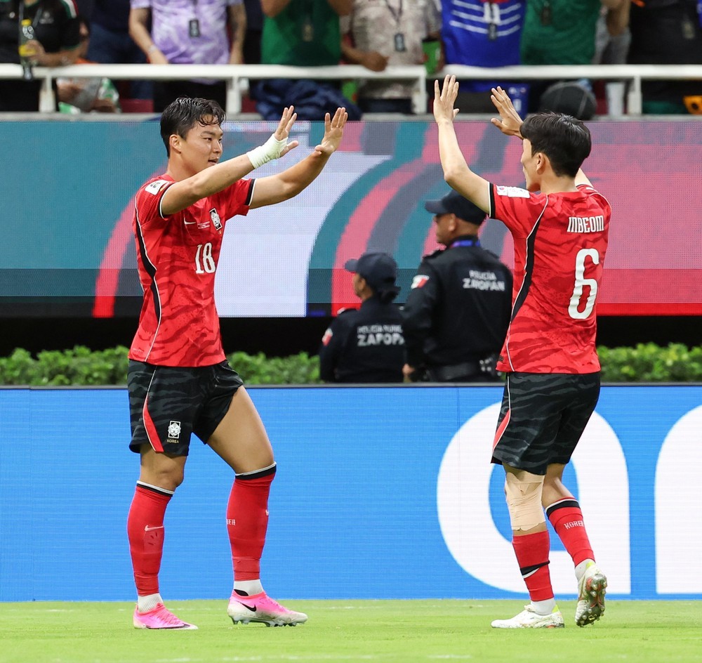 Khoảnh khắc thiên tài của sao Hàn Quốc trước CH Séc ở World Cup 2026 - Ảnh 3. Khoảnh khắc thiên tài của sao Hàn Quốc trước CH Séc ở World Cup 2026 - Ảnh 3.