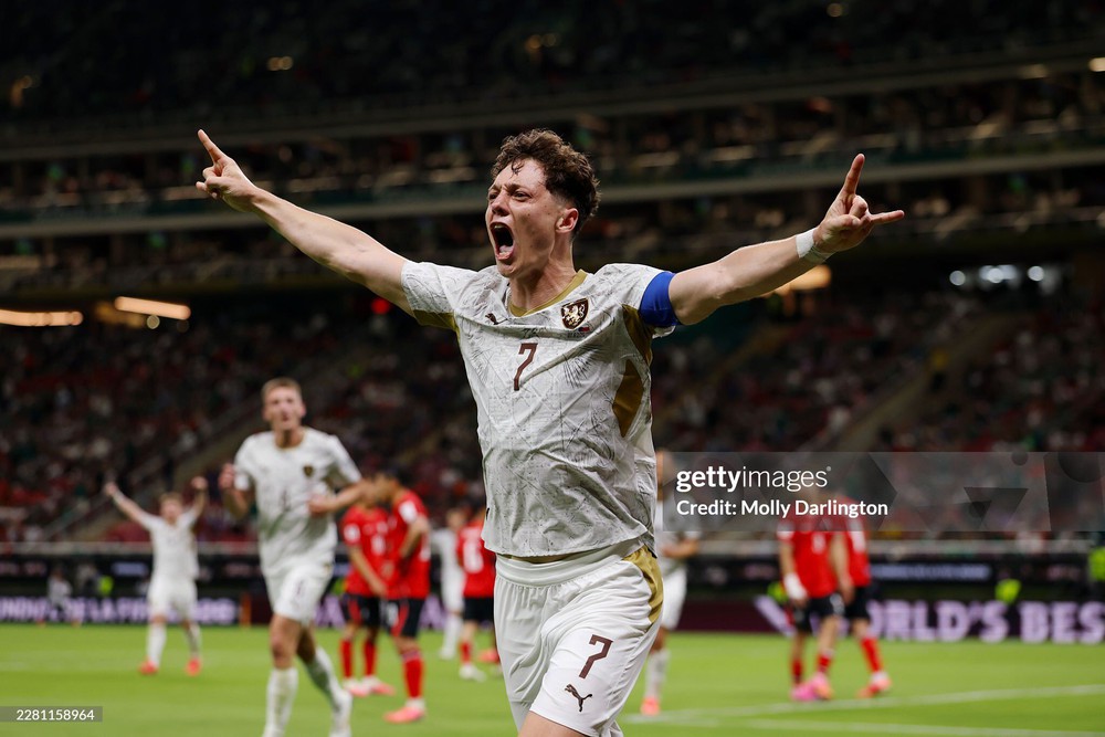 CH Séc "khai hỏa" bằng vũ khí của Arsenal, Hàn Quốc chao đảo ở World Cup 2026 - Ảnh 1. CH Séc "khai hỏa" bằng vũ khí của Arsenal, Hàn Quốc chao đảo ở World Cup 2026 - Ảnh 1.