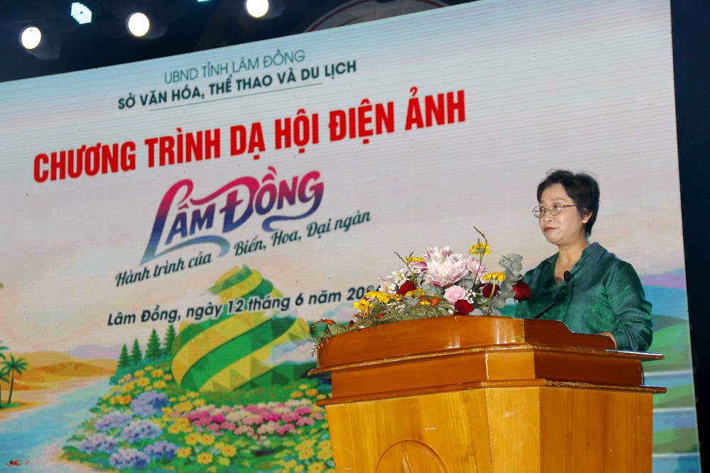 Dạ hội điện ảnh “Lâm Đồng - Hành trình biển, hoa và đại ngàn” - Ảnh 1. Dạ hội điện ảnh “Lâm Đồng - Hành trình biển, hoa và đại ngàn” - Ảnh 1.