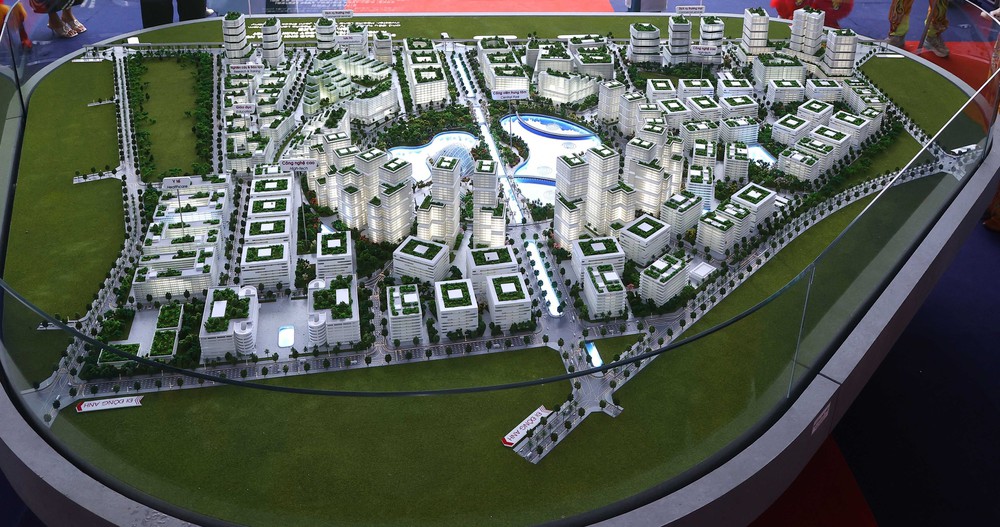 Luật Thủ đô 2026 mở đường cho mô hình phát triển mới của Hà Nội - Ảnh 2. Luật Thủ đô 2026 mở đường cho mô hình phát triển mới của Hà Nội - Ảnh 2.