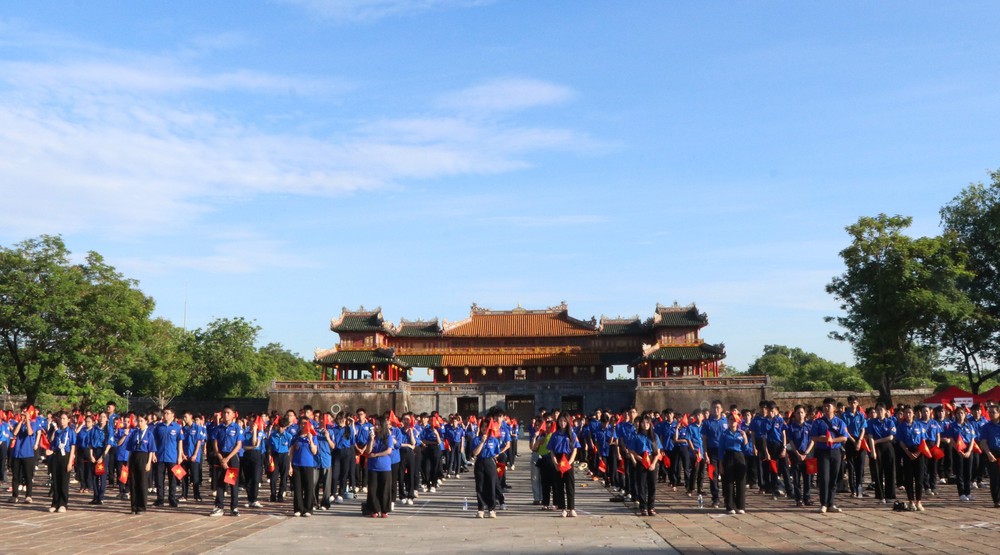 Ấn tượng hành trình “Tôi yêu Tổ quốc tôi” với hơn 2.000 thanh niên tiêu biểu - Ảnh 5.