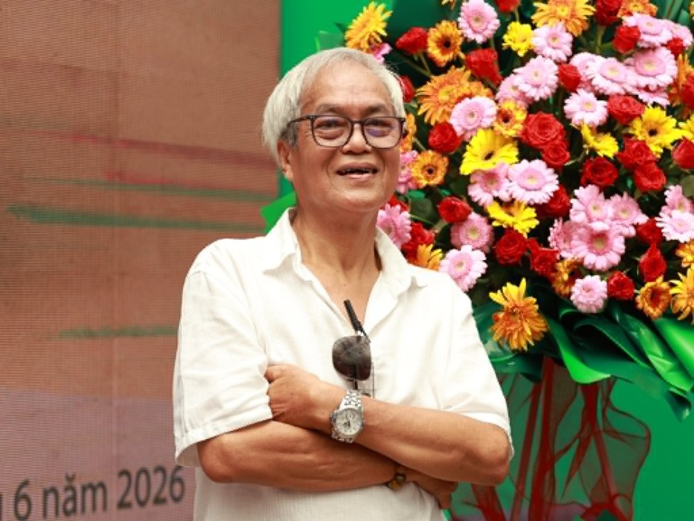 “Đời đôi lần lúng túng”: Ông lão 75 tuổi lần đầu chạm ngõ “hôn nhân” - Ảnh 4. “Đời đôi lần lúng túng”: Ông lão 75 tuổi lần đầu chạm ngõ “hôn nhân” - Ảnh 4.