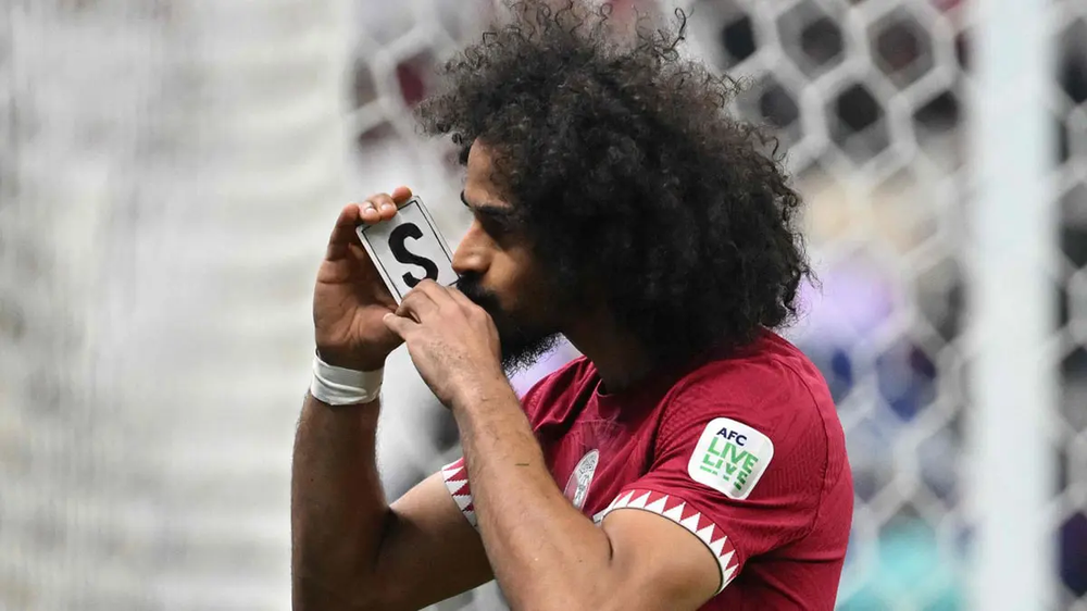Cuộc chiến nhan sắc trận Qatar vs Thụy Sĩ tại World Cup 2026: Bí ẩn Trung Đông hay nét quyến rũ châu Âu - Ảnh 7. Cuộc chiến nhan sắc trận Qatar vs Thụy Sĩ tại World Cup 2026: Bí ẩn Trung Đông hay nét quyến rũ châu Âu - Ảnh 7.