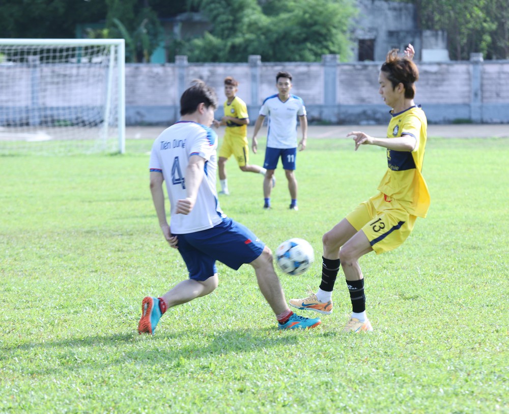 8 đội bóng tranh tài tại Giải bóng đá nam Thanh niên công nhân năm 2026 Thành phố Hồ Chí Minh - Ảnh 2. 8 đội bóng tranh tài tại Giải bóng đá nam Thanh niên công nhân năm 2026 Thành phố Hồ Chí Minh - Ảnh 2.
