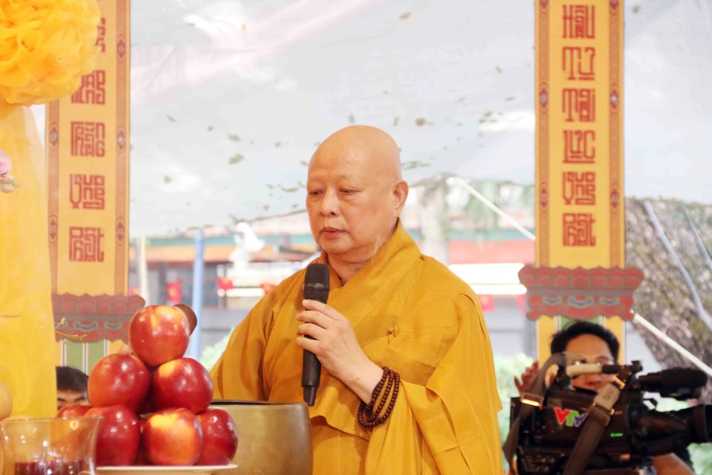 Đại lễ tưởng niệm-kỳ siêu các liệt sĩ, đồng bào hy sinh trong Tết Mậu Thân 1968 - Ảnh 5. Đại lễ tưởng niệm-kỳ siêu các liệt sĩ, đồng bào hy sinh trong Tết Mậu Thân 1968 - Ảnh 5.