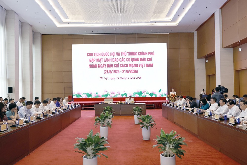 Thủ tướng Chính phủ và Chủ tịch Quốc hội gặp mặt lãnh đạo các cơ quan báo chí - Ảnh 3.