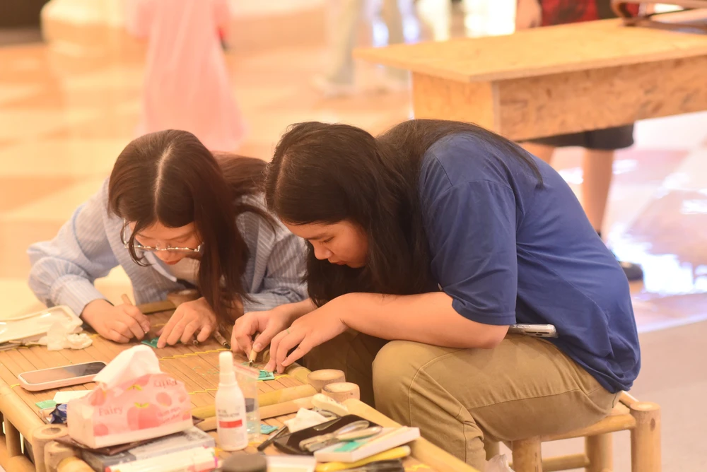 Kết nối làng nghề với sáng tạo đương đại - Ảnh 3. Kết nối làng nghề với sáng tạo đương đại - Ảnh 3.