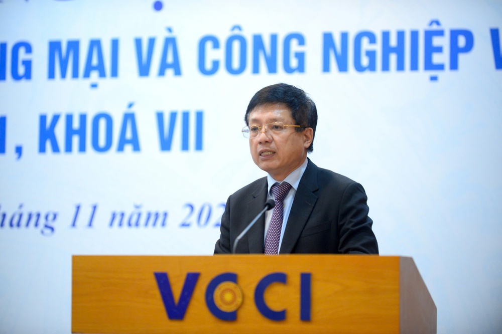 Phá vỡ điểm nghẽn thể chế cho kinh tế tư nhân - Ảnh 2. Phá vỡ điểm nghẽn thể chế cho kinh tế tư nhân - Ảnh 2.
