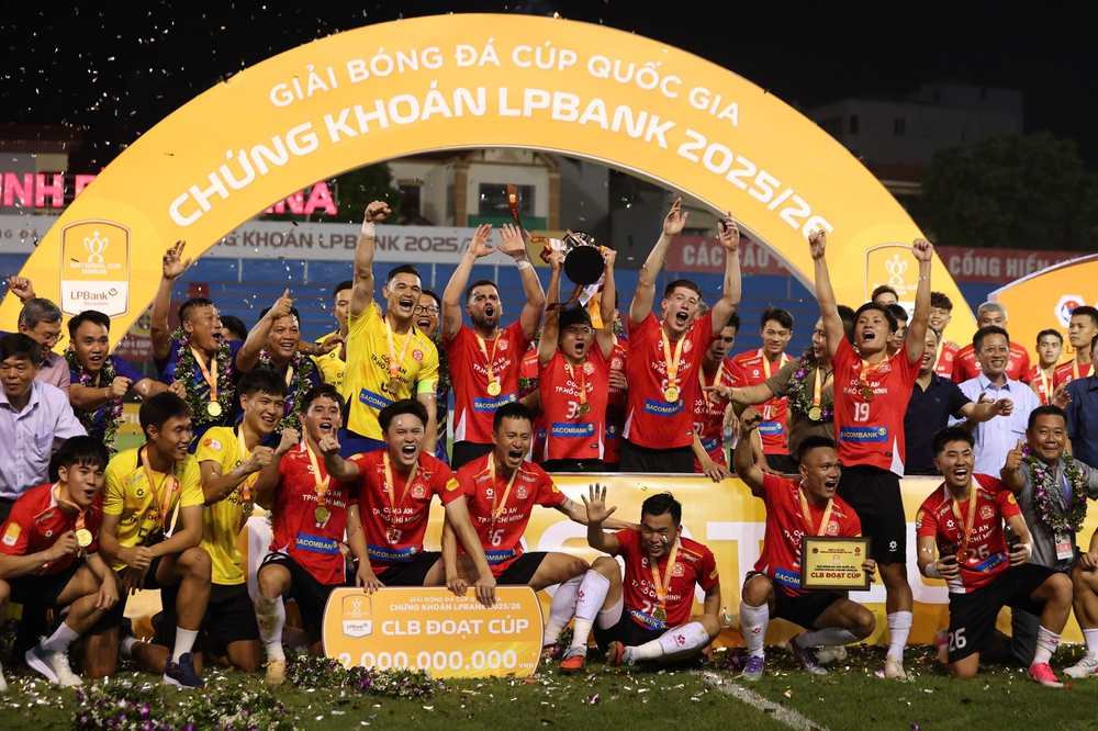 Chiếc Cúp cuối cùng - Ảnh 1. Chiếc Cúp cuối cùng - Ảnh 1.
