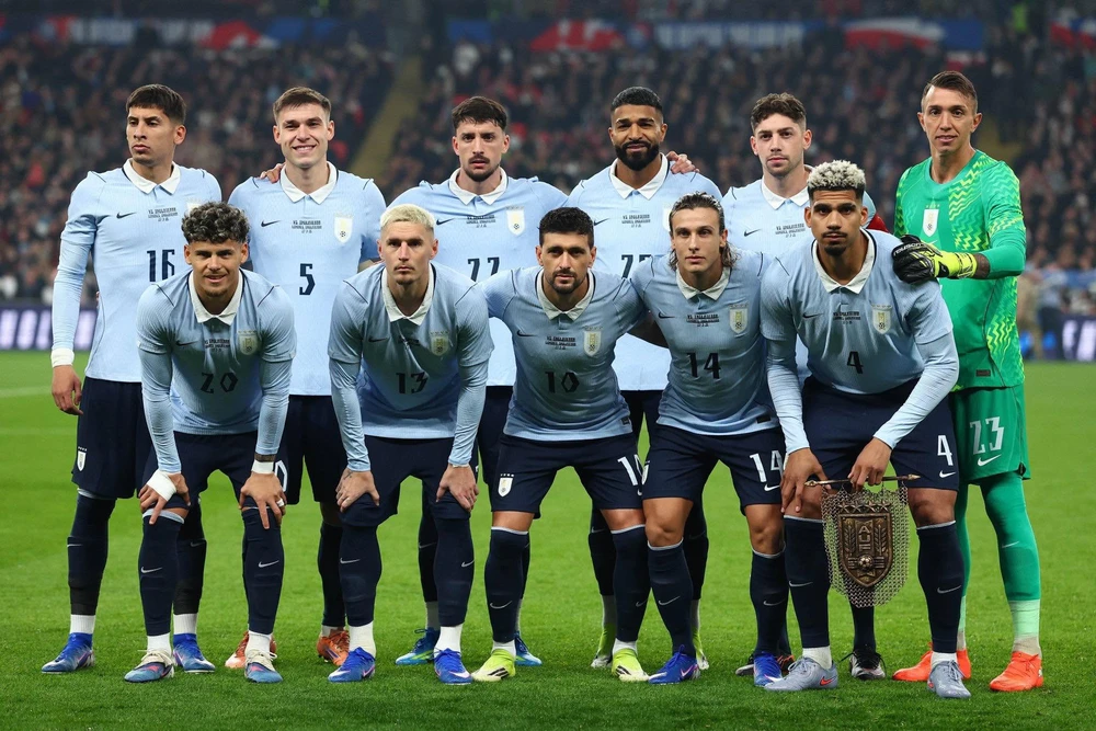 World Cup 2026 24h: Ngôi sao tuyển Nhật Bản rời sân bằng xe lăn, Tây Ban Nha thông tin về khả năng ra sân của Yamal - Ảnh 1.