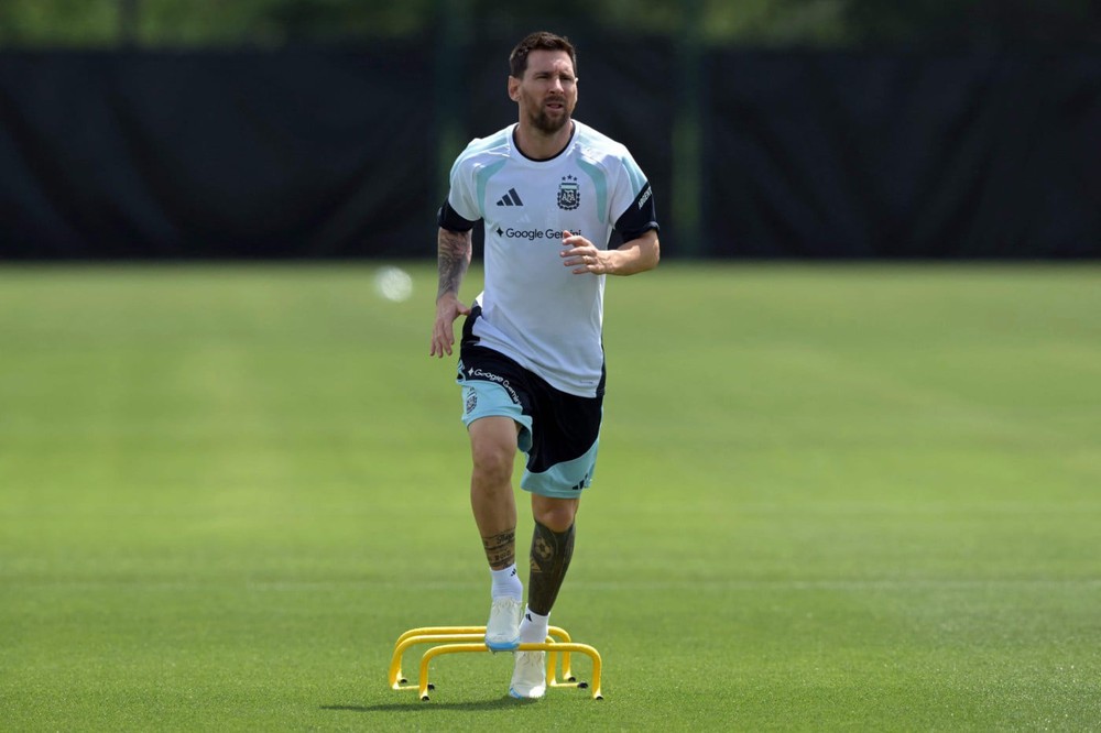World Cup 2026 24h: Cầu thủ Tây Ban Nha lập kỷ lục buồn 60 năm mới có tại World Cup, Argentina đặt trọn niềm tin vào Messi - Ảnh 3. World Cup 2026 24h: Cầu thủ Tây Ban Nha lập kỷ lục buồn 60 năm mới có tại World Cup, Argentina đặt trọn niềm tin vào Messi - Ảnh 3.