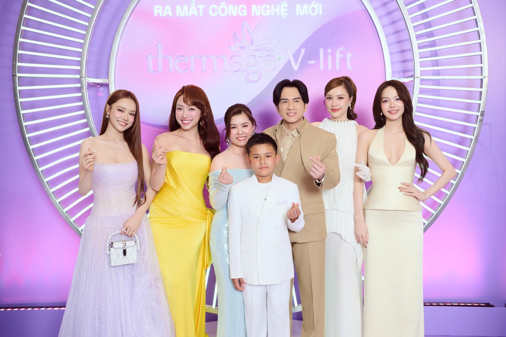 Nhã Phương rạng rỡ sau sinh nở, đọ sắc cùng Minh Hằng, Bảo Thy - Ảnh 1. Nhã Phương rạng rỡ sau sinh nở, đọ sắc cùng Minh Hằng, Bảo Thy - Ảnh 1.
