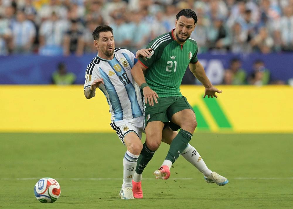 TRỰC TIẾP bóng đá Argentina vs Algeria: Messi ghi bàn (H1, 1-0) - Ảnh 3.