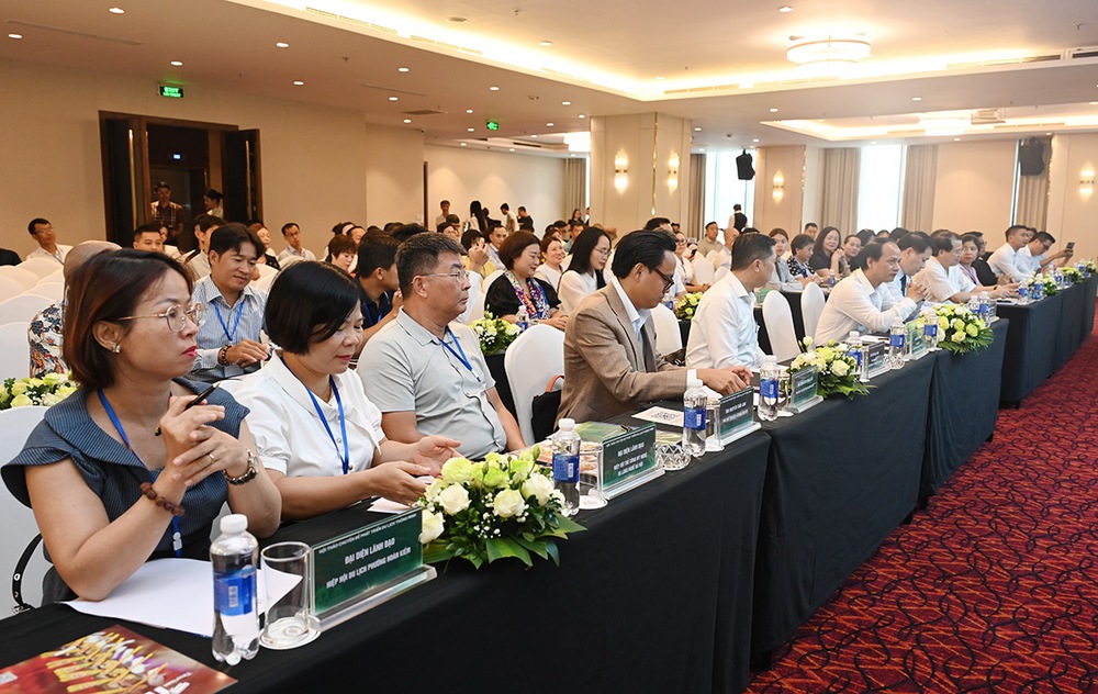 Hà Nội bứt phá du lịch thông minh: Đồng bộ hạ tầng, liên thông hệ sinh thái số - Ảnh 1. Hà Nội bứt phá du lịch thông minh: Đồng bộ hạ tầng, liên thông hệ sinh thái số - Ảnh 1.