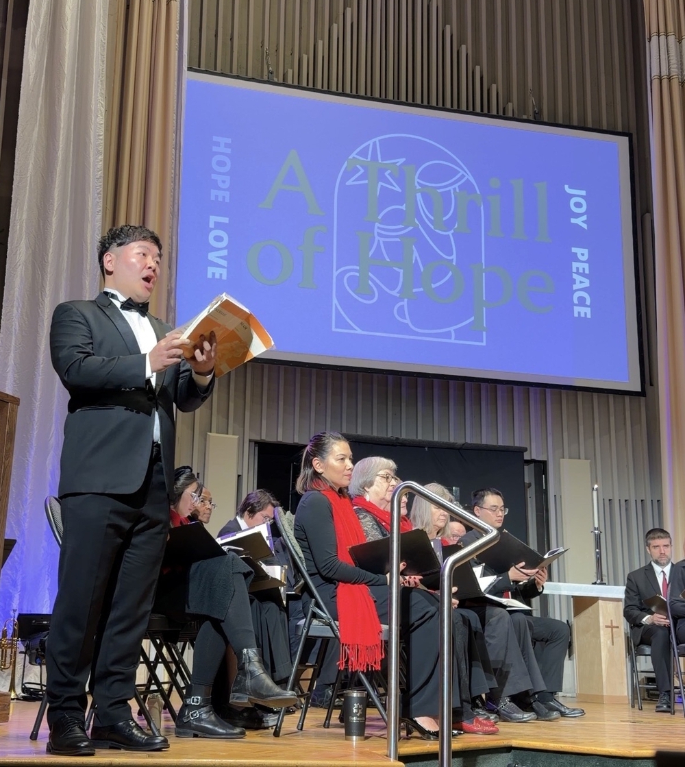 Nghệ sĩ tenor Park Sung Min: "Trên sân khấu hay sân cỏ, không ai thành công một mình" - Ảnh 3. Nghệ sĩ tenor Park Sung Min: "Trên sân khấu hay sân cỏ, không ai thành công một mình" - Ảnh 3.