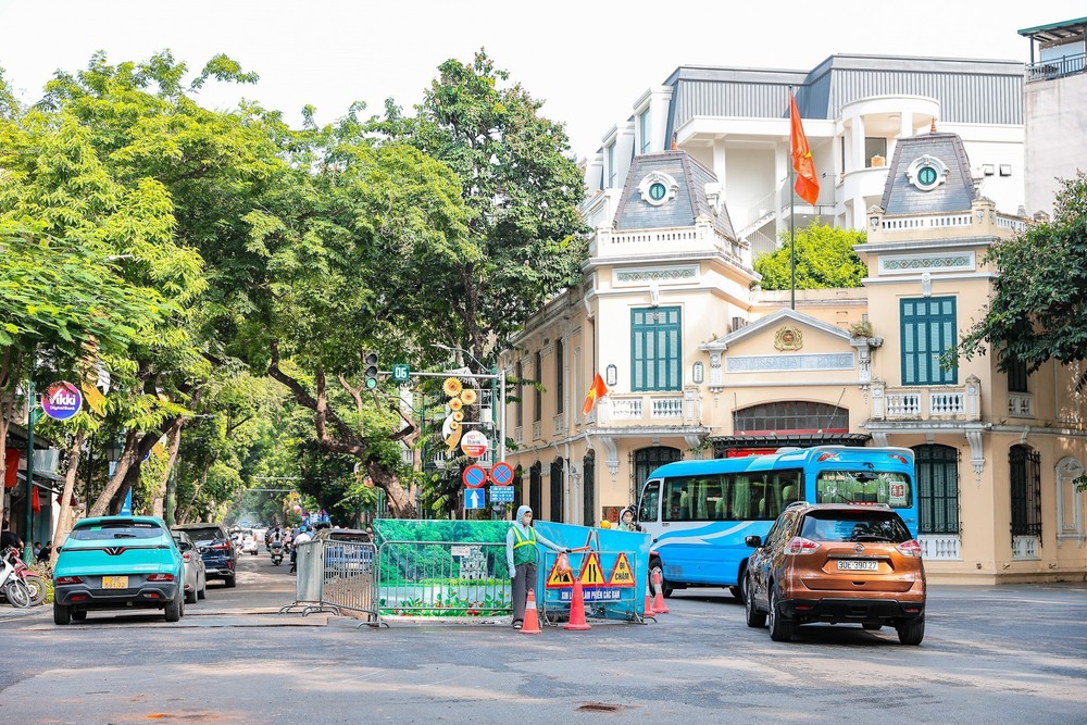 Hà Nội từng bước hóa giải "nỗi lo trời mưa" - Ảnh 1. Hà Nội từng bước hóa giải "nỗi lo trời mưa" - Ảnh 1.