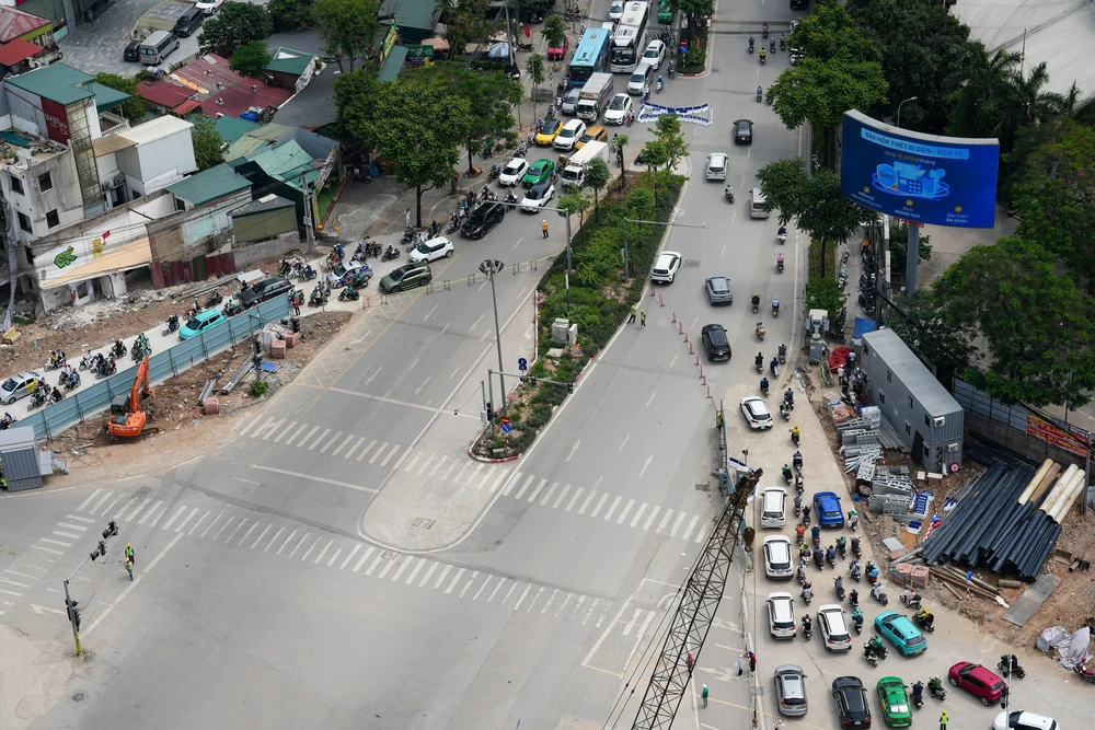 Hà Nội điều chỉnh tổ chức giao thông khu vực La Thành - Nguyễn Chí Thanh - Ảnh 1.