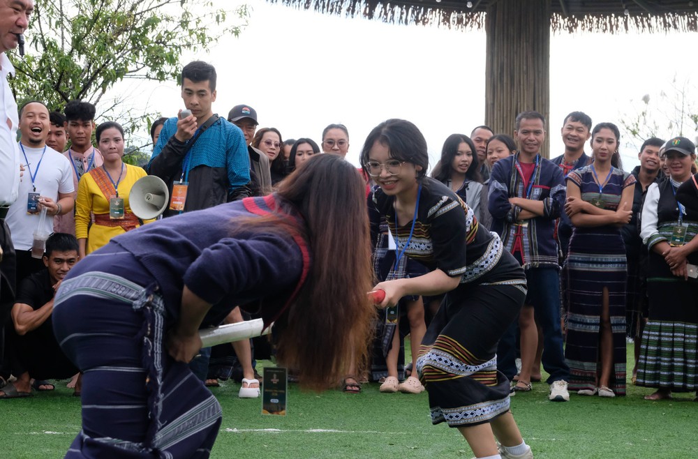 Quảng bá văn hóa người K'Ho dưới chân núi Lang Biang - Ảnh 2. Quảng bá văn hóa người K'Ho dưới chân núi Lang Biang - Ảnh 2.