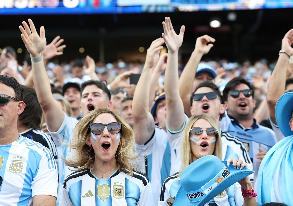 Messi là huyền thoại bất tử - Ảnh 3.