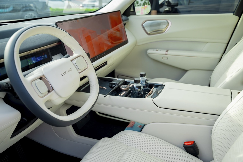 SUV "hàng độc" Lynk & Co 900 giá hơn 3 tỷ đồng: Câu chuyện giá & giá trị - Ảnh 2.