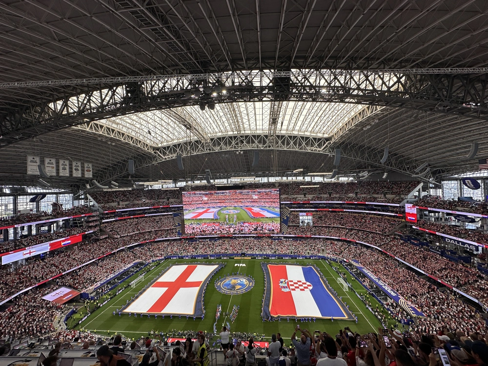Kí sự World Cup: Dưới những mái che mát rượi của sân AT&T - Ảnh 1. Kí sự World Cup: Dưới những mái che mát rượi của sân AT&T - Ảnh 1.
