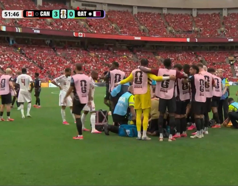 TRỰC TIẾP bóng đá Canada 3-0 Qatar (Hiệp 2): Qatar nhận thẻ đỏ thứ 2 - Ảnh 3. TRỰC TIẾP bóng đá Canada 3-0 Qatar (Hiệp 2): Qatar nhận thẻ đỏ thứ 2 - Ảnh 3.