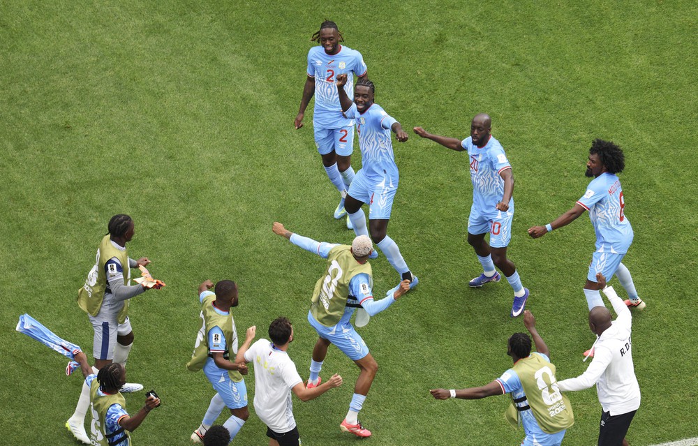 Fimbu: Điệu nhảy đặc biệt của CHDC Congo gây sốt tại World Cup 2026 - Ảnh 2. Fimbu: Điệu nhảy đặc biệt của CHDC Congo gây sốt tại World Cup 2026 - Ảnh 2.