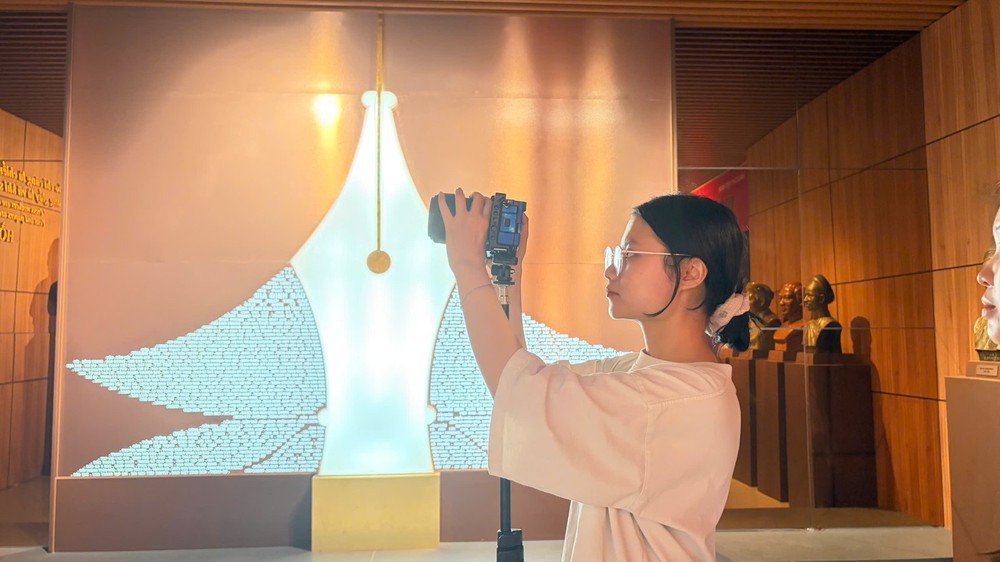 Đánh thức di sản báo chí bằng công nghệ số - Ảnh 7. Đánh thức di sản báo chí bằng công nghệ số - Ảnh 7.