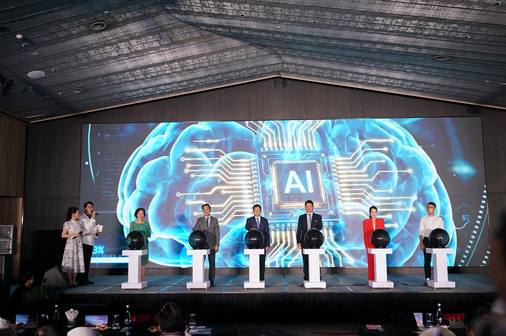 AI Thực chiến 2026: Kiến tạo thế hệ trẻ Việt làm chủ trí tuệ nhân tạo - Ảnh 1. AI Thực chiến 2026: Kiến tạo thế hệ trẻ Việt làm chủ trí tuệ nhân tạo - Ảnh 1.