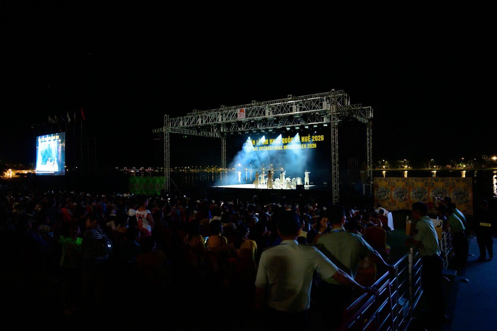 Sau Festival Huế, vở múa "Duyên ngày nợ đêm" đến Hà Nội - Ảnh 1. Sau Festival Huế, vở múa "Duyên ngày nợ đêm" đến Hà Nội - Ảnh 1.