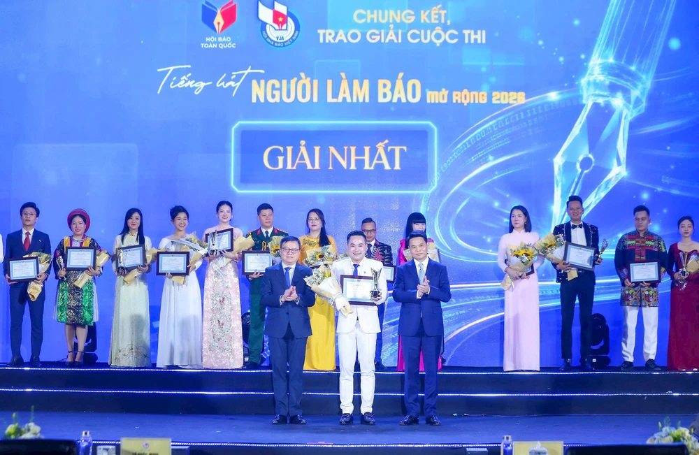 Chung kết, trao giải cuộc thi Tiếng hát Người làm báo mở rộng năm 2026 - Ảnh 1. Chung kết, trao giải cuộc thi Tiếng hát Người làm báo mở rộng năm 2026 - Ảnh 1.