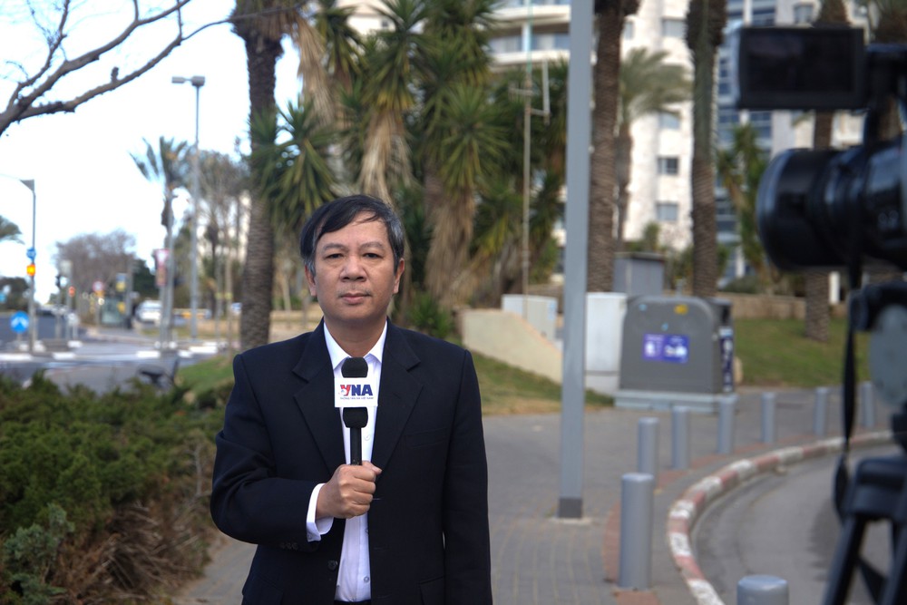 Bài 21/6 - Nhà báo Thanh Bình, đưa tin từ Israel: "Cảm giác nghề báo rõ ràng hơn bao giờ hết: luôn phải có mặt, phải kiểm chứng..." - Ảnh 2. Bài 21/6 - Nhà báo Thanh Bình, đưa tin từ Israel: "Cảm giác nghề báo rõ ràng hơn bao giờ hết: luôn phải có mặt, phải kiểm chứng..." - Ảnh 2.