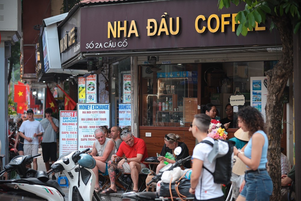 Doanh thu du lịch Hà Nội 6 tháng đầu năm: Động lực nào tạo sự bứt phá? - Ảnh 1.